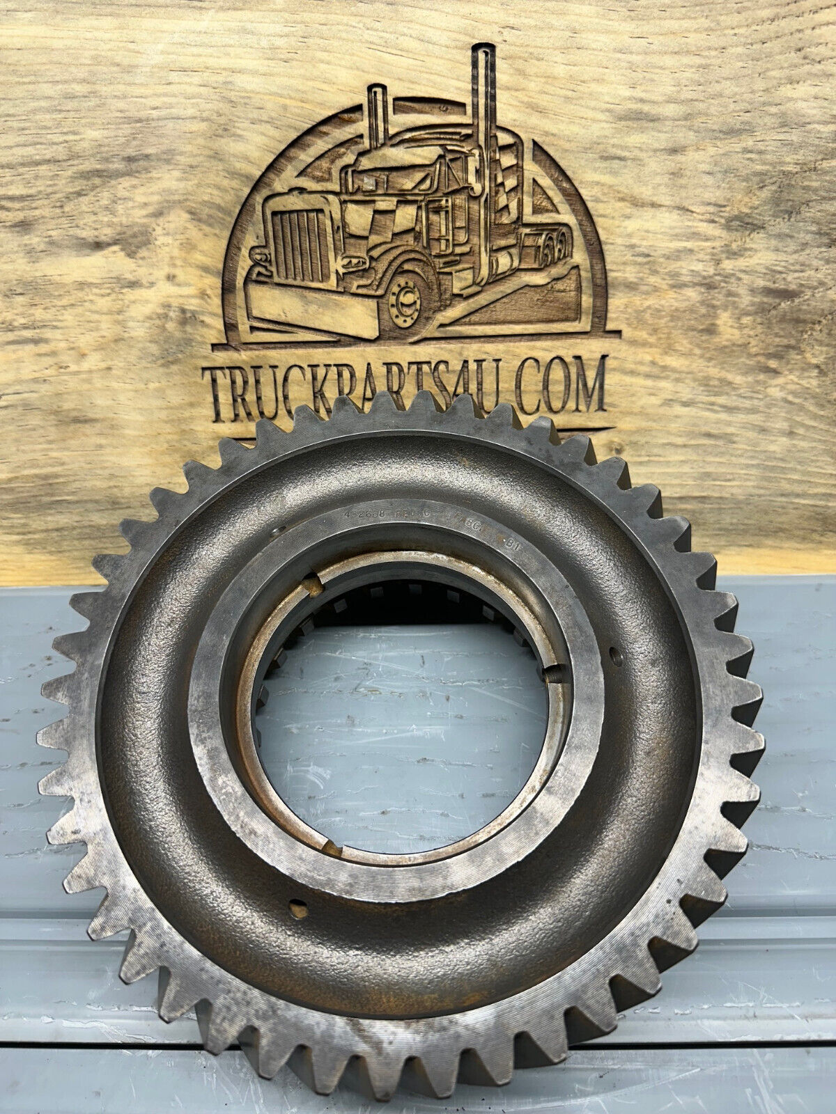 432-0668 FABCO T-CASE GEAR,432668 , TC200, 1677313C1 NAVISTAR. *NEW (NOS)GENUINE